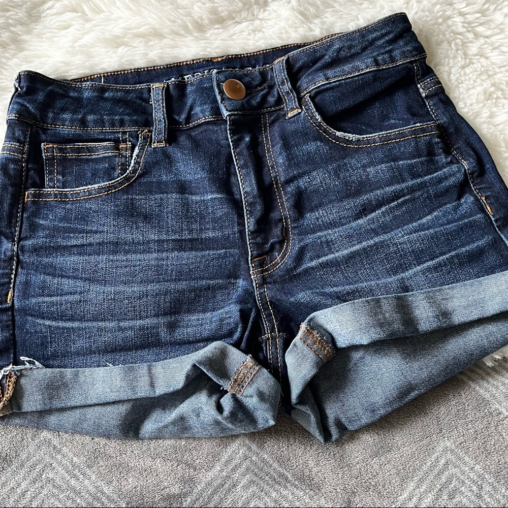 American Eagle AEO Denim Super Stretch Hi-Rise Shortie Cuffed Hem Size 4